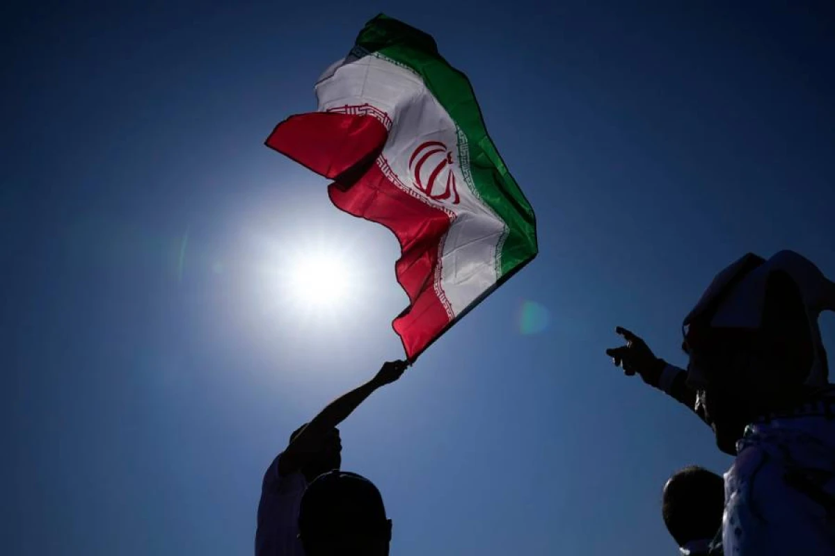 İran: [[Bəzi region ölkələrinin coğrafiyası düşmənin ixtiyarına verilib]]