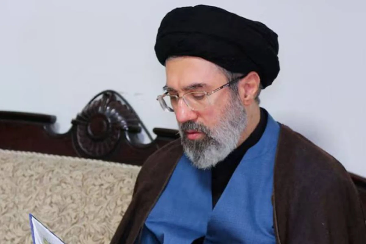 İranın yeni liderinin soyadı [[Xamenei olacaq]]