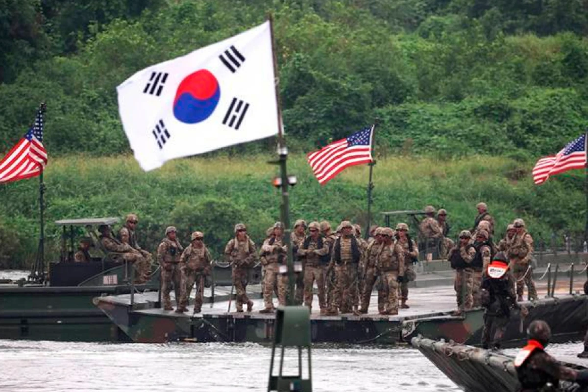 ABŞ-Cənubi Koreya [[hərbi təlimləri]] keçirilir