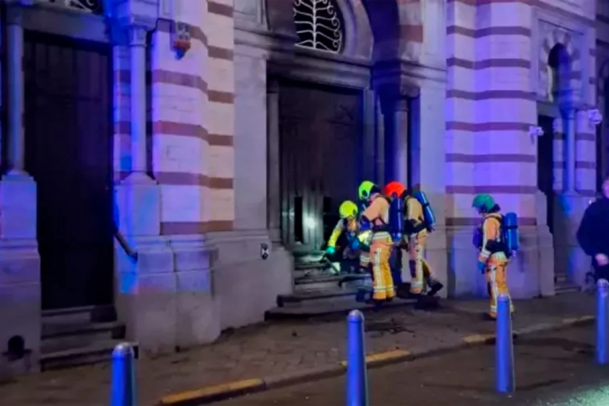 Belçikada [[sinaqoqda partlayış]] oldu