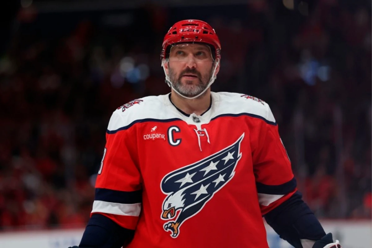 Tarixi rekord sahibi [[Oveçkin karyerasını bitirməyi]] düşünür