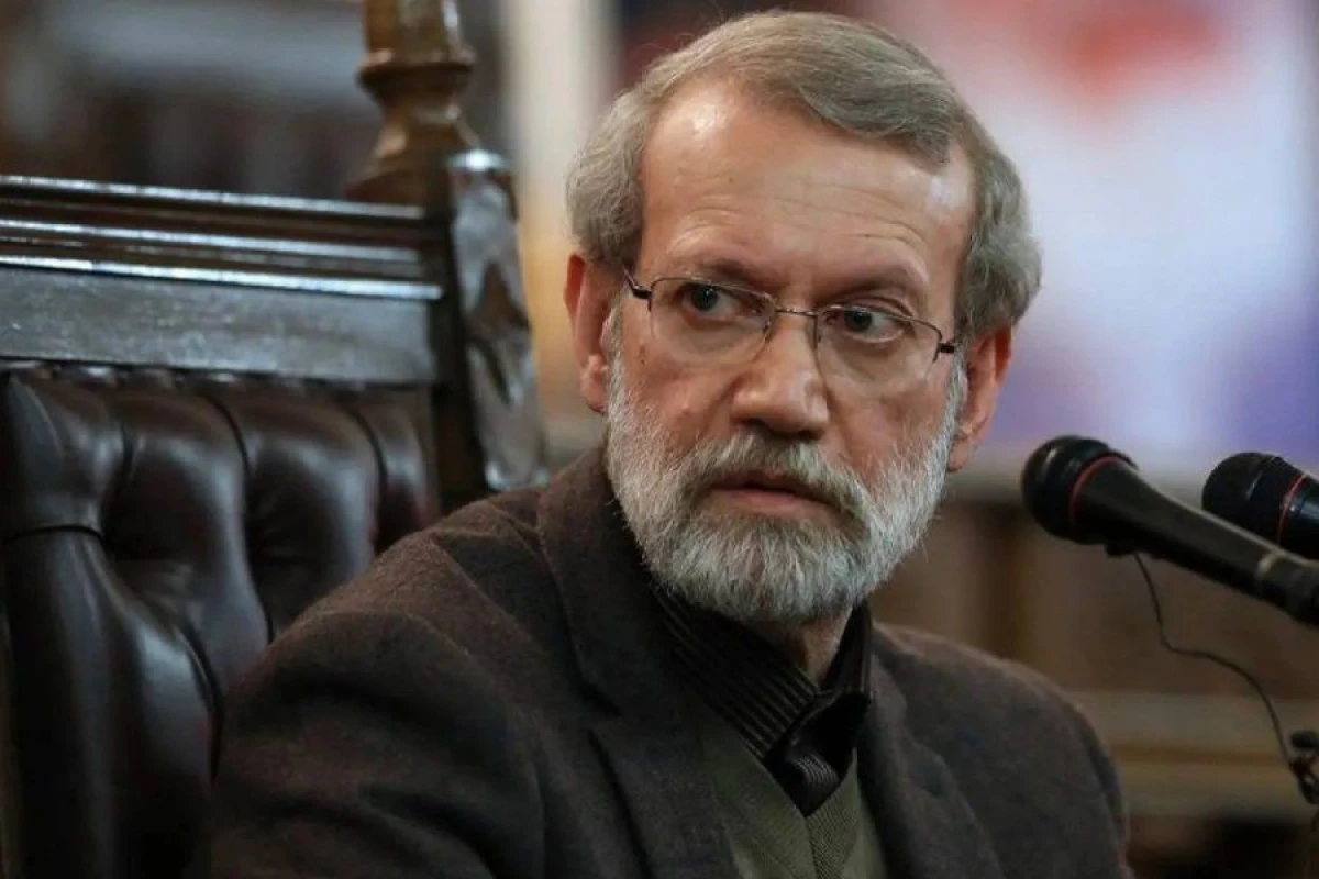 Laricanidən Trampa cavab: [["Heç kim İranı məhv edə bilməz"]]