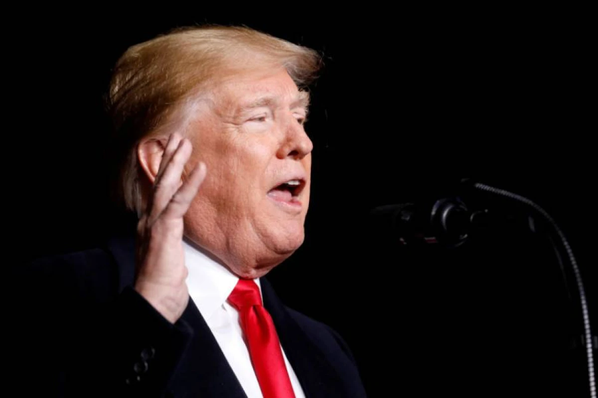 Tramp İrana qarşı [["görünməmiş hərbi nəticələr"]] vəd etdi