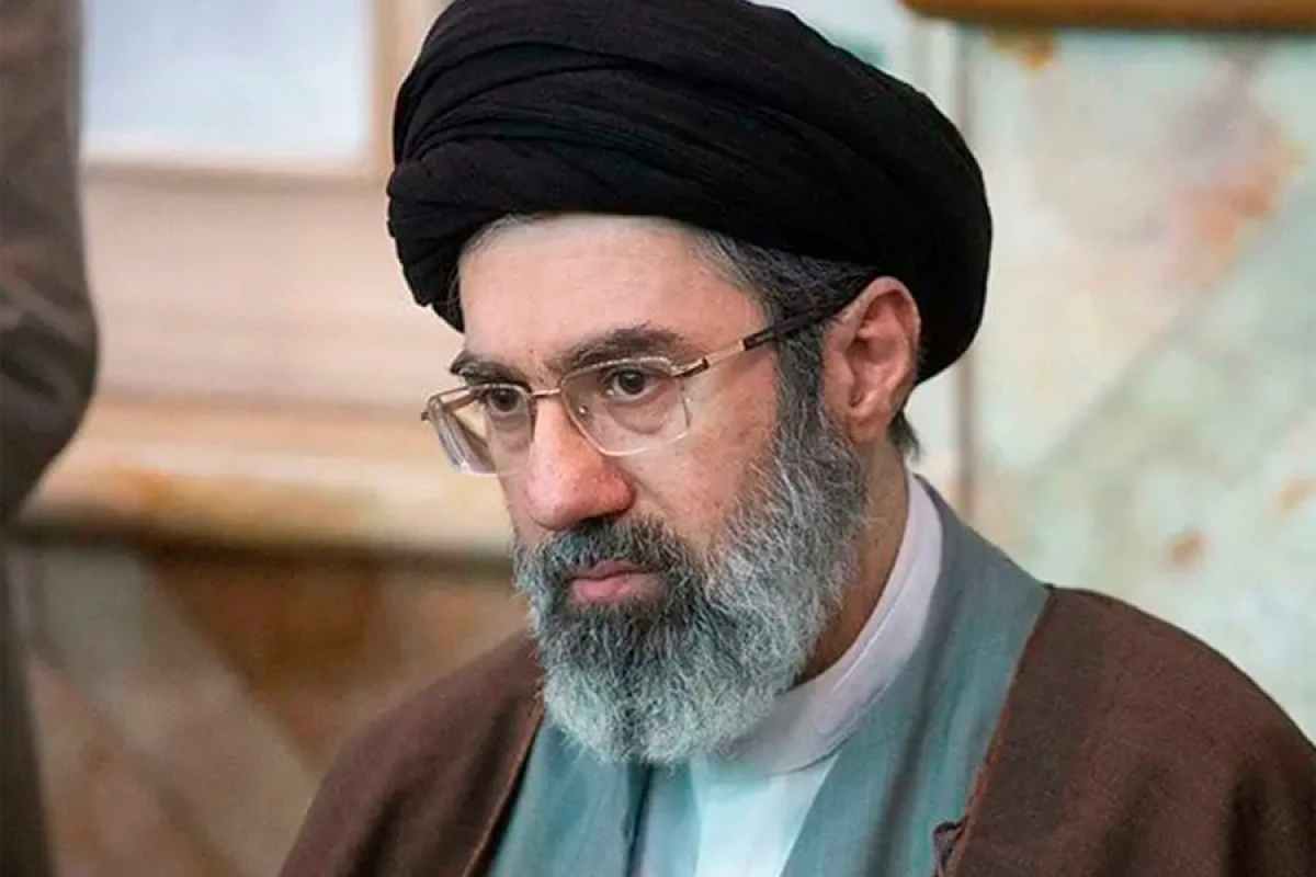 Xamenei həyat yoldaşı və bacısının öldüyünü [[təsdiqlədi]]