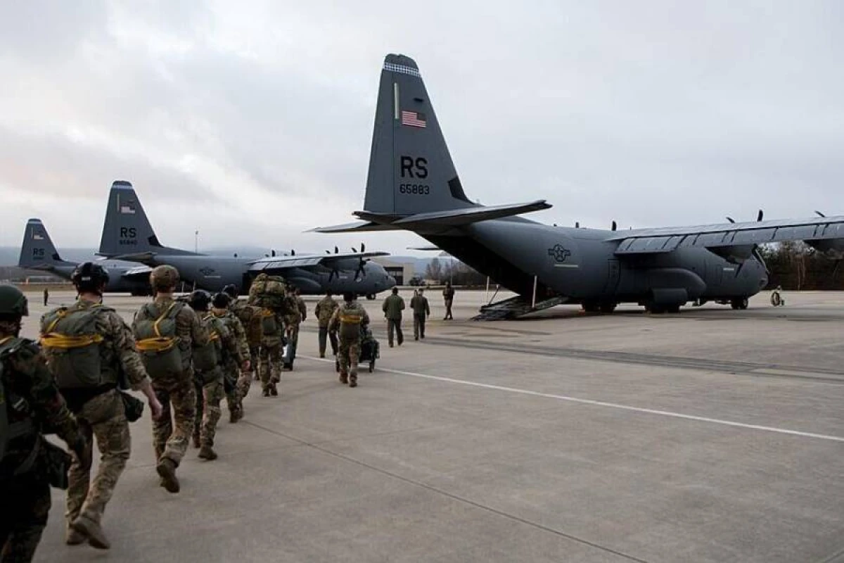 İranın Bəhreyndə ABŞ hərbi bazasına [[iki zərbə endirdi]]