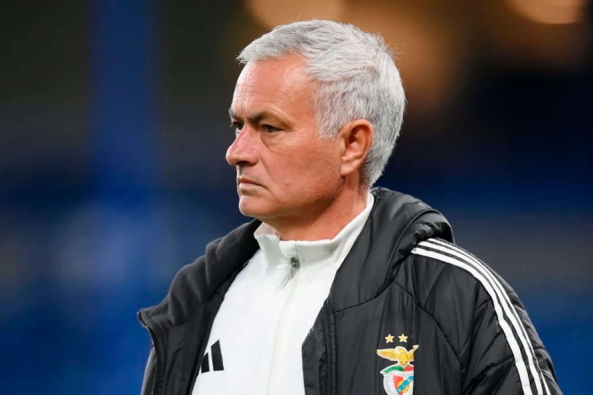 Mourinyo [[“Porto” ilə oyundakı qalmaqala görə]] diskvalifikasiya edildi