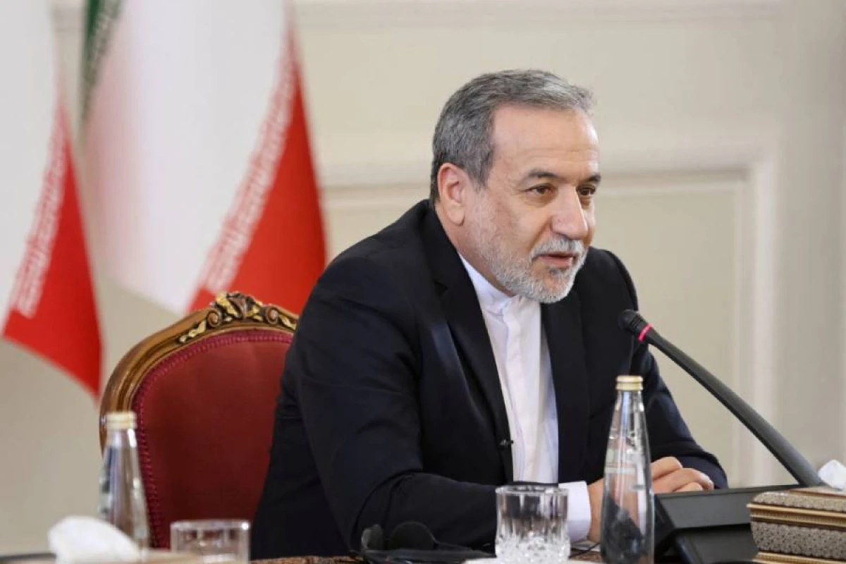 [[Əraqçi:]] "Hörmüz boğazı yalnız ABŞ və İsrail gəmiləri üçün bağlıdır”