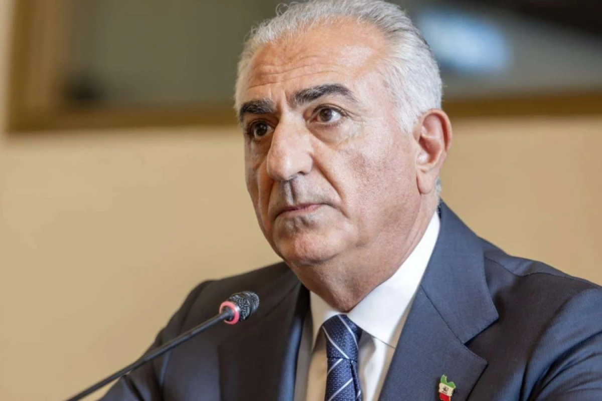 [[Rza Pəhləvi:]] "Mənim dövrümdə İran çiçəklənəcək"