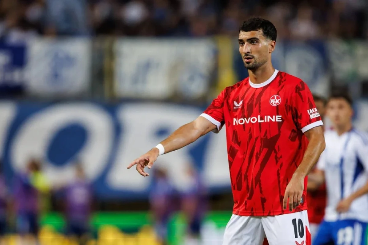 Mahir Emreli qol vurdu, [["Kayzerslautern" qələbə qazandı]]