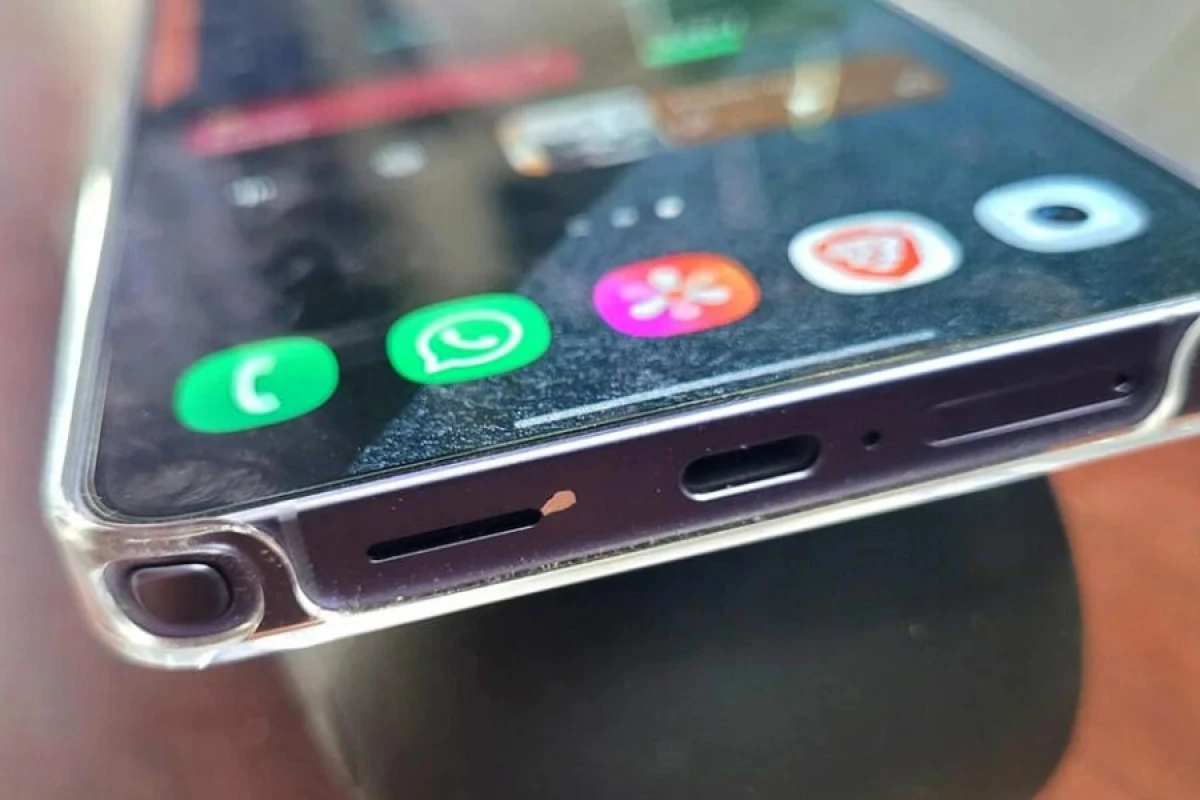 "Galaxy S26 Ultra"da [[boya problemi]] iddiası