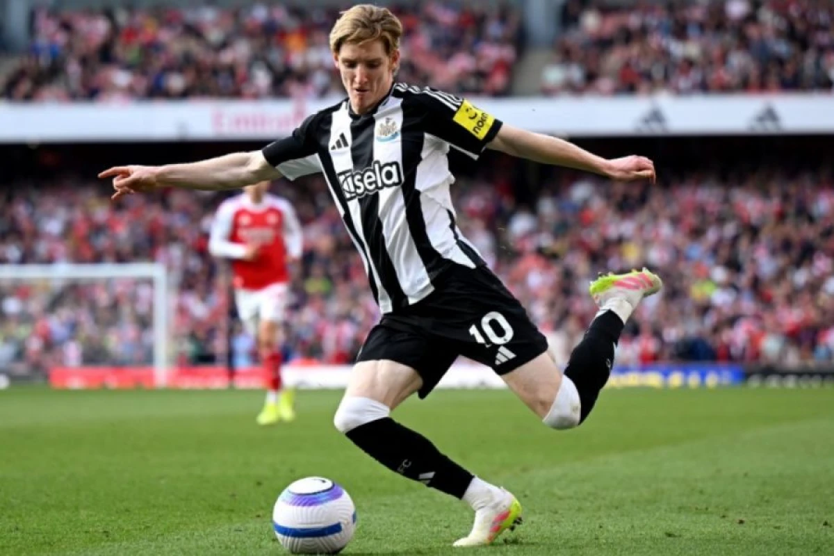 [[Qordon gündəmdə –]] Qakpo ayrılarsa “Liverpul” onu alacaq