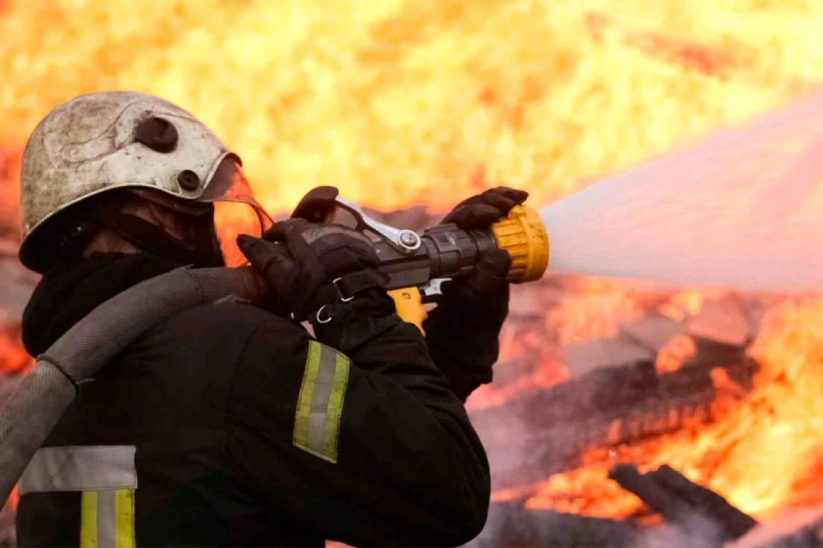 Səməd Vurğun küçəsində yanğın baş verib [[- VİDEO]]