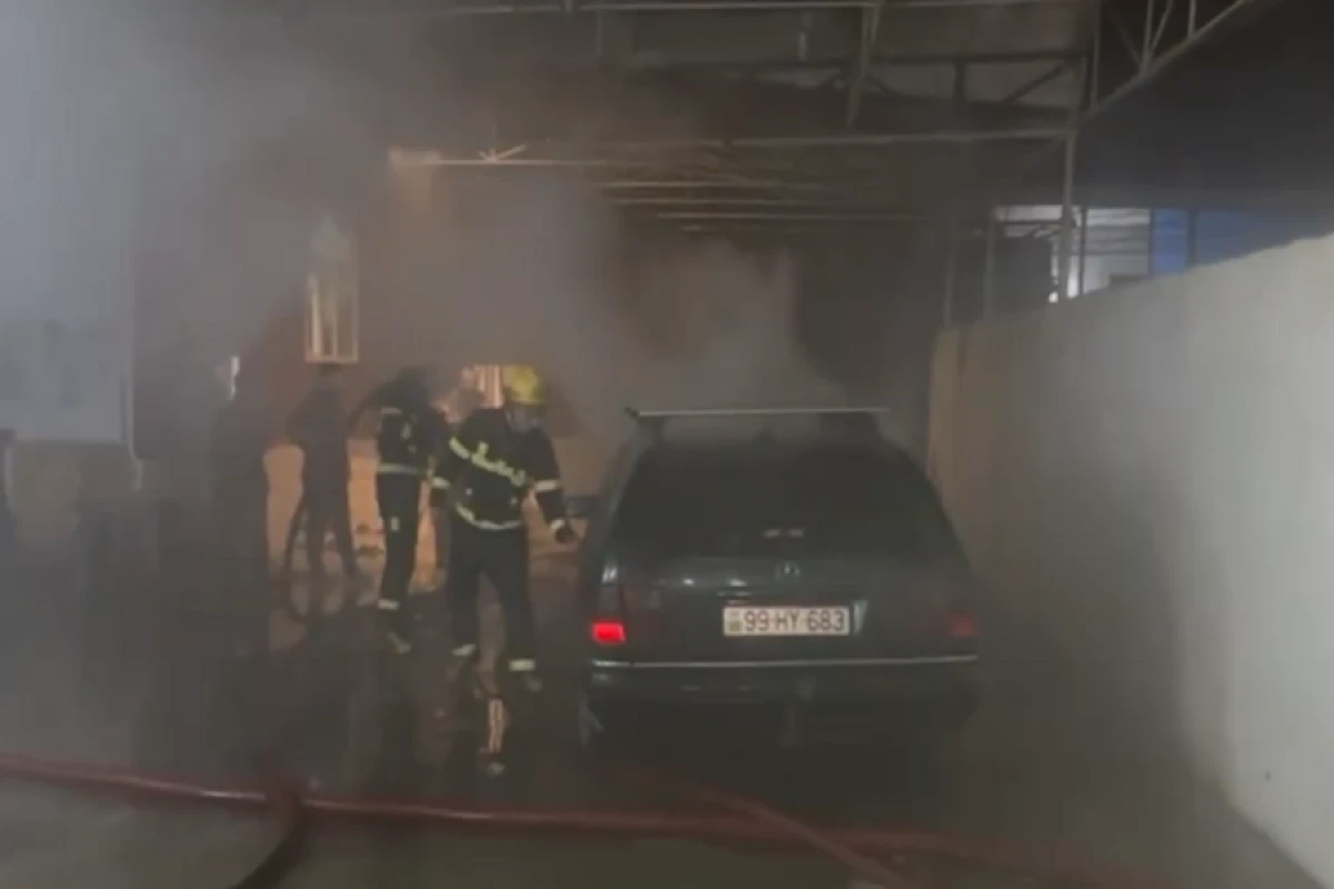 Kürdəmirdə avtomobildə yanğın baş verib [[- VİDEO]]