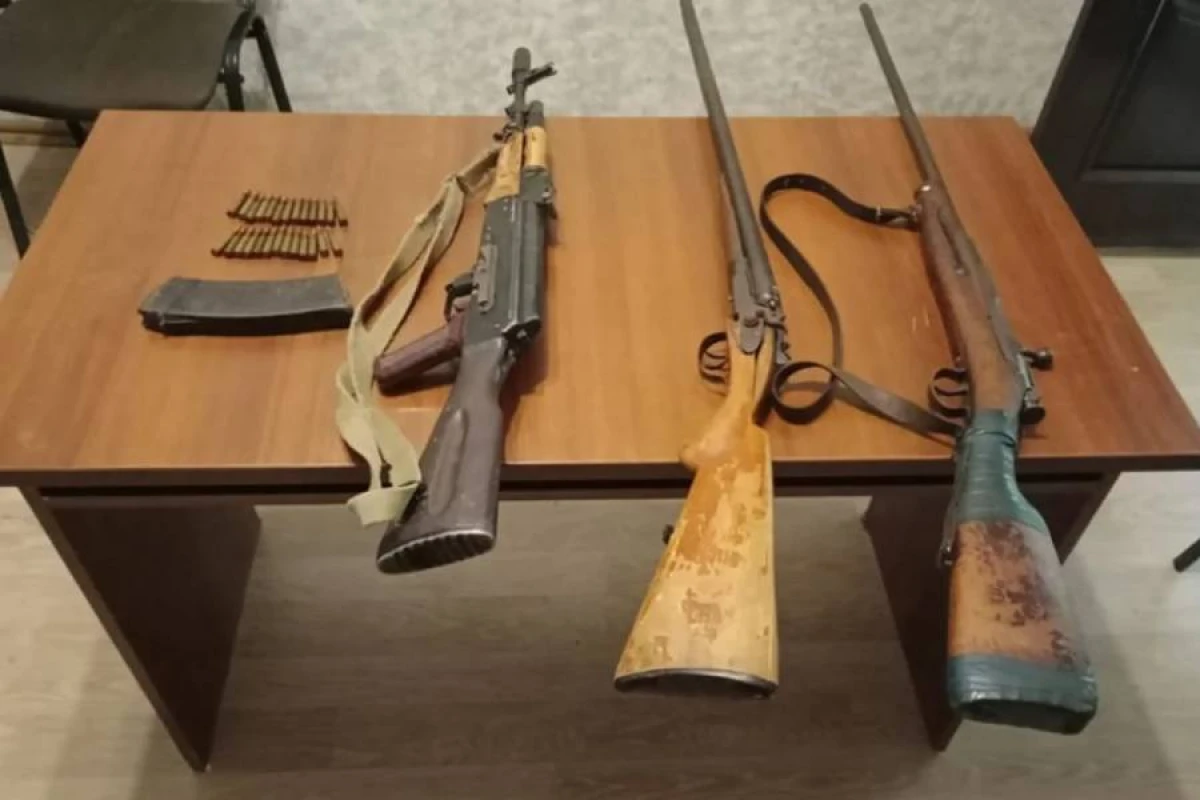 Ötən gün Azərbaycanda iki avtomat silahı, [[20 tüfəng aşkarlanıb]]