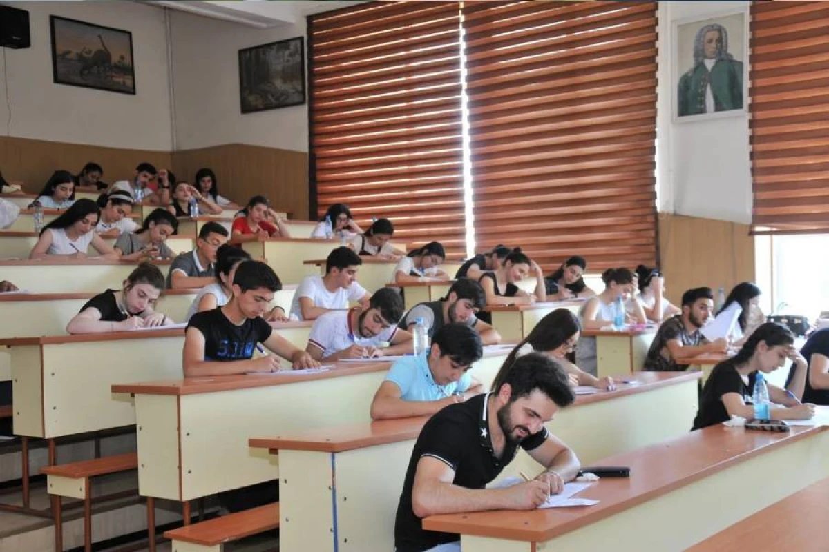 Azərbaycan universitet reytinqlərində [[top 100-də yer aldı]]