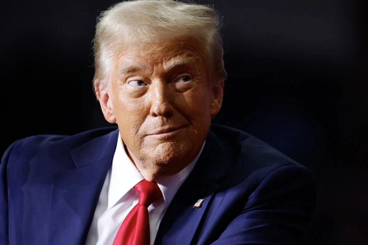 Tramp [[ABŞ-ni NATO-dan çıxarmağı]] düşünür