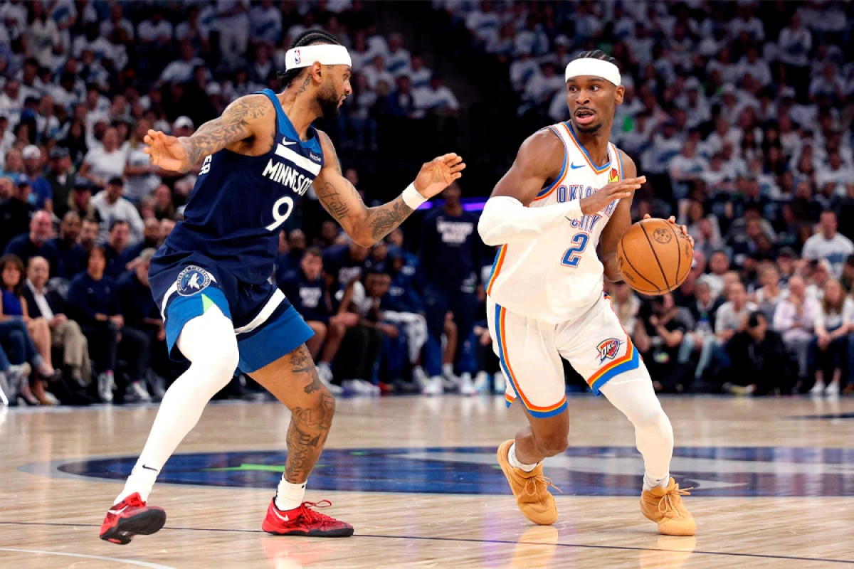 MVP yarışı qızışır [[– Meloun favoritini açıqladı]]