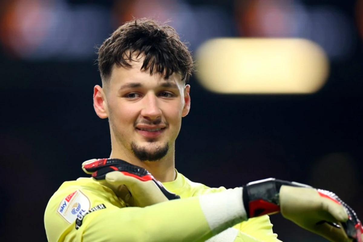 Trafford qərar astanasında [[- Premyer Liqa klubları sıradadır]]