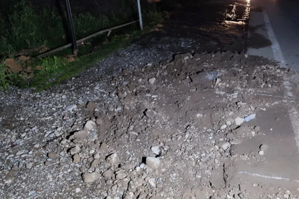 Kürdəmirdə [[8 400 abonent susuz]] qaldı