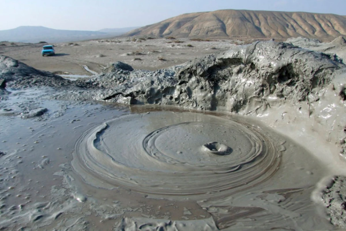Bozdağ-Güzdək [[palçıq vulkanında]] püskürmə oldu