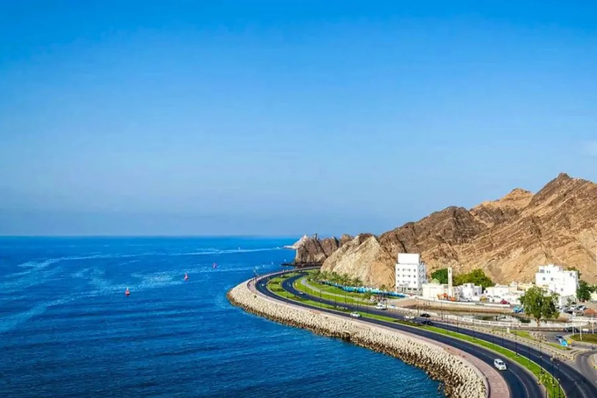 Oman sahillərində [[tankerə hücum edildi]]