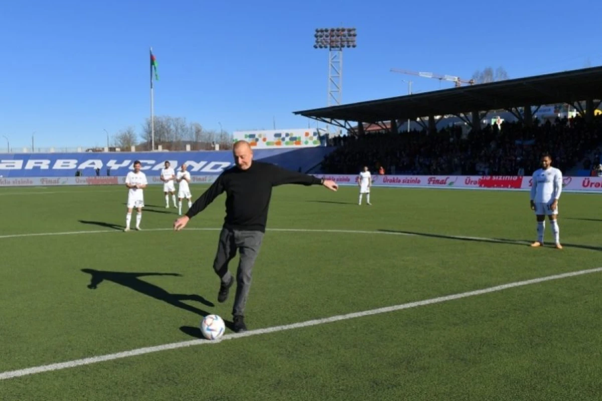 [[İlham Əliyev]] niyə daha futbola getmir?