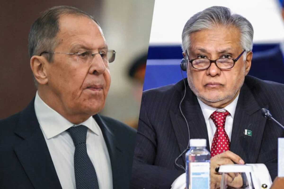 İshaq Dar Sergey Lavrovla [[danışdı]]