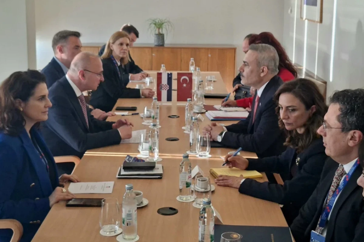[[Hakan Fidan Dubrovnikdə]] xorvatiyalı həmkarı ilə görüşdü