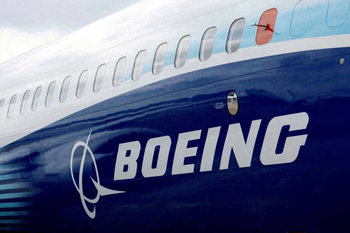 "Boeing" Banqladeşə [[14 təyyarə satacaq]]
