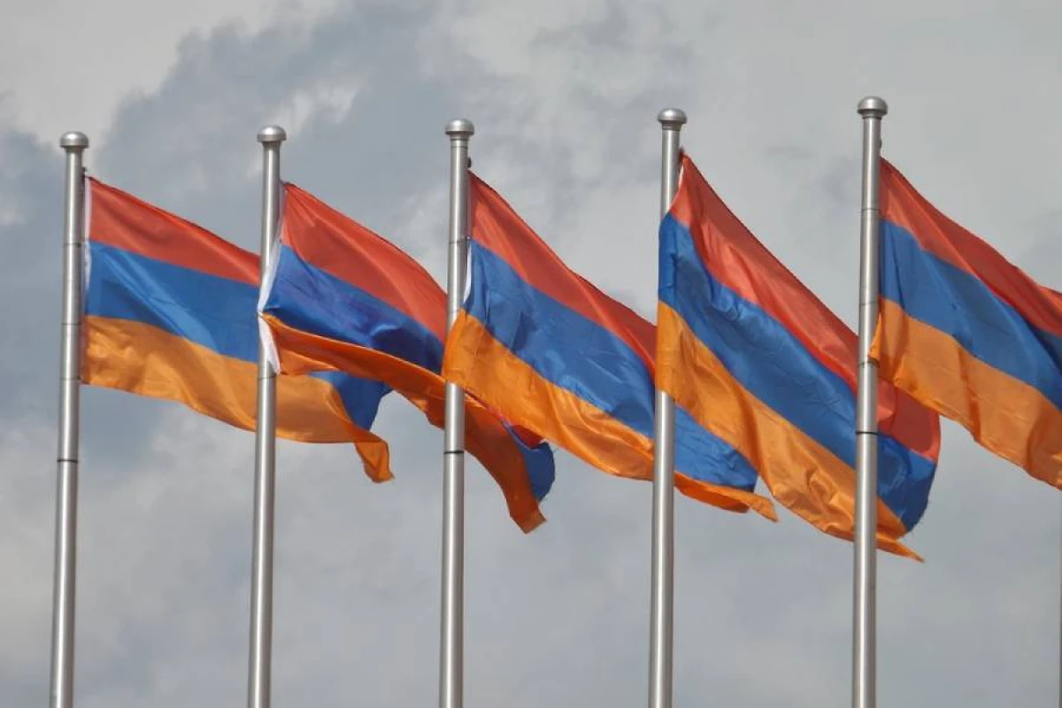 [[Paşinyan Rusiya əleyhinə ən böyük koalisiya qurur -]] İrəvanda bağlı qapıların sirri