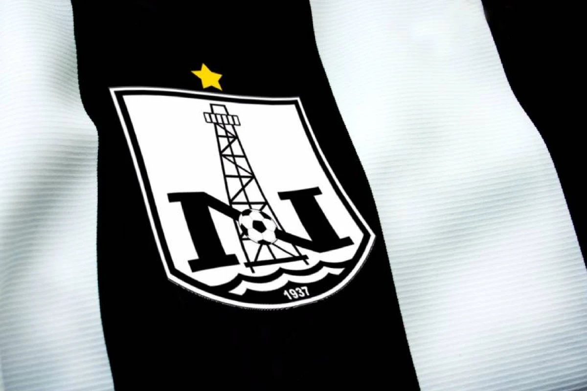 “Ağ-qaralar” üçün yaxşı xəbər: Transfer qadağası ləğv edildi