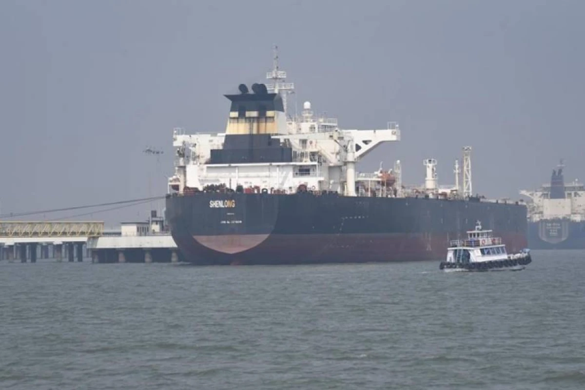 ABŞ-dən daha bir müdaxilə: İki tanker saxlanıldı - VİDEO