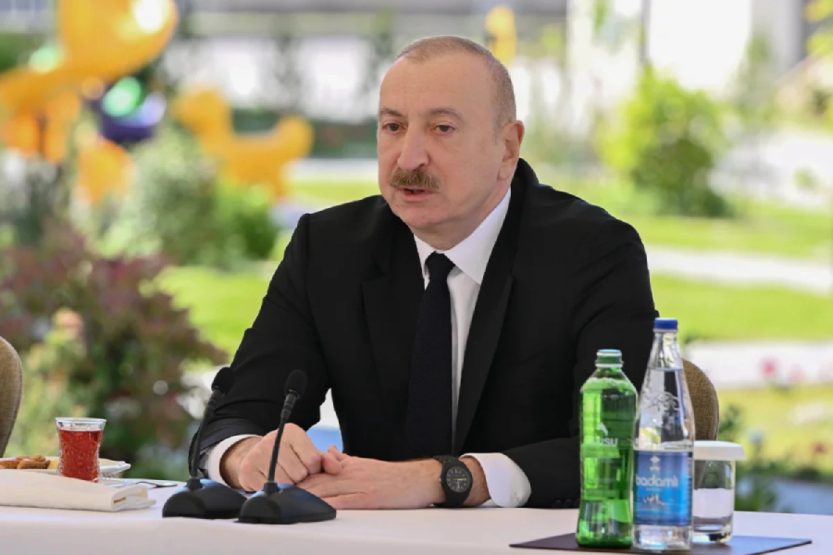 Azərbaycan Prezidenti Ermənistanın arxasında duranlar barədə: [[Onların heç bir şansı yoxdur, onlar acizdirlər]]