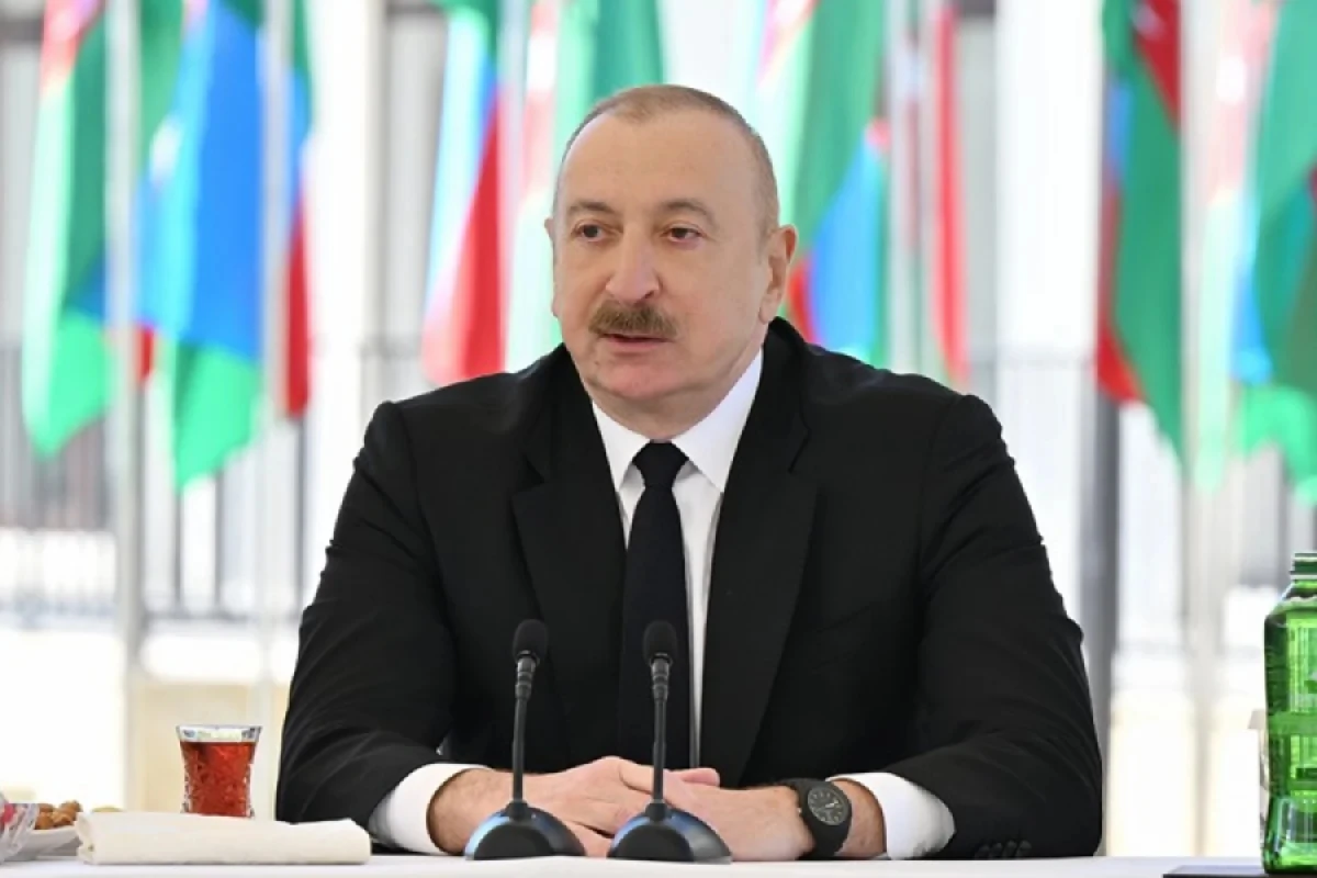 [[İlham Əliyev:]] Nə qədər ki, Ermənistanda Azərbaycana nifrət hissi ilə yaşayan siyasi qüvvələr var, biz ayıq olmalıyıq