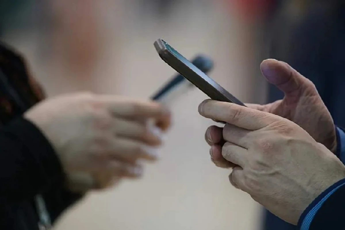 Smartfon niyə donur? - [[Problemin həlli üçün ekspert məsləhətləri]]