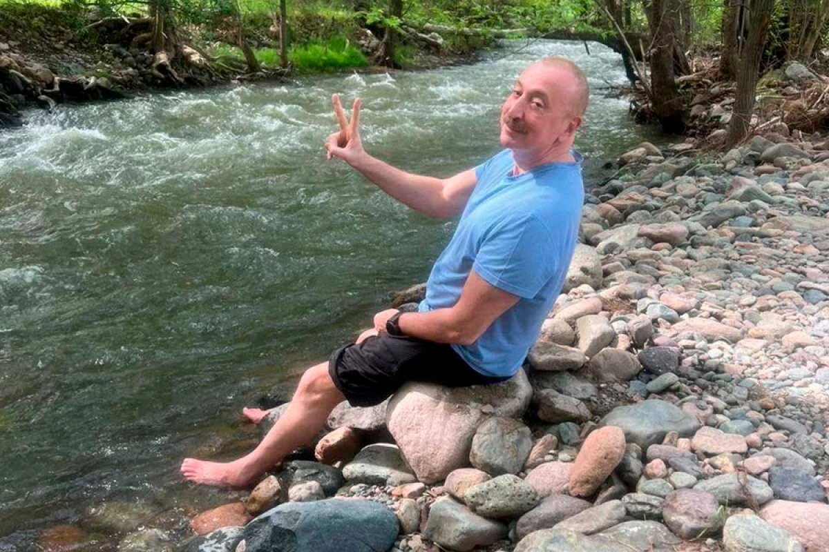 Prezident Əliyevin Göyçə gölünün sahilində "foto"su - PROQNOZ