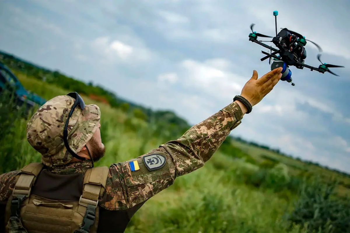 Ukrayna Orenburqu dronlarla vurdu - VİDEO