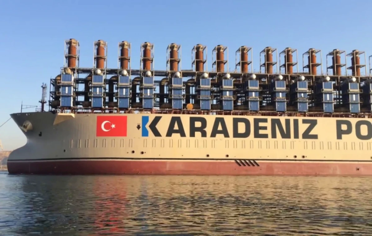 Türkiyə gəmisi bir  ölkəni  qaranlıqdan xilas etdi
