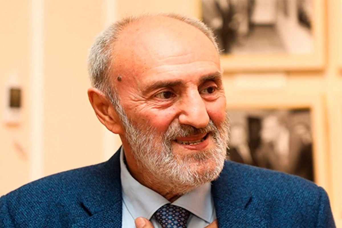 Akif İslamzadə xəstəxanadan evə buraxıldı