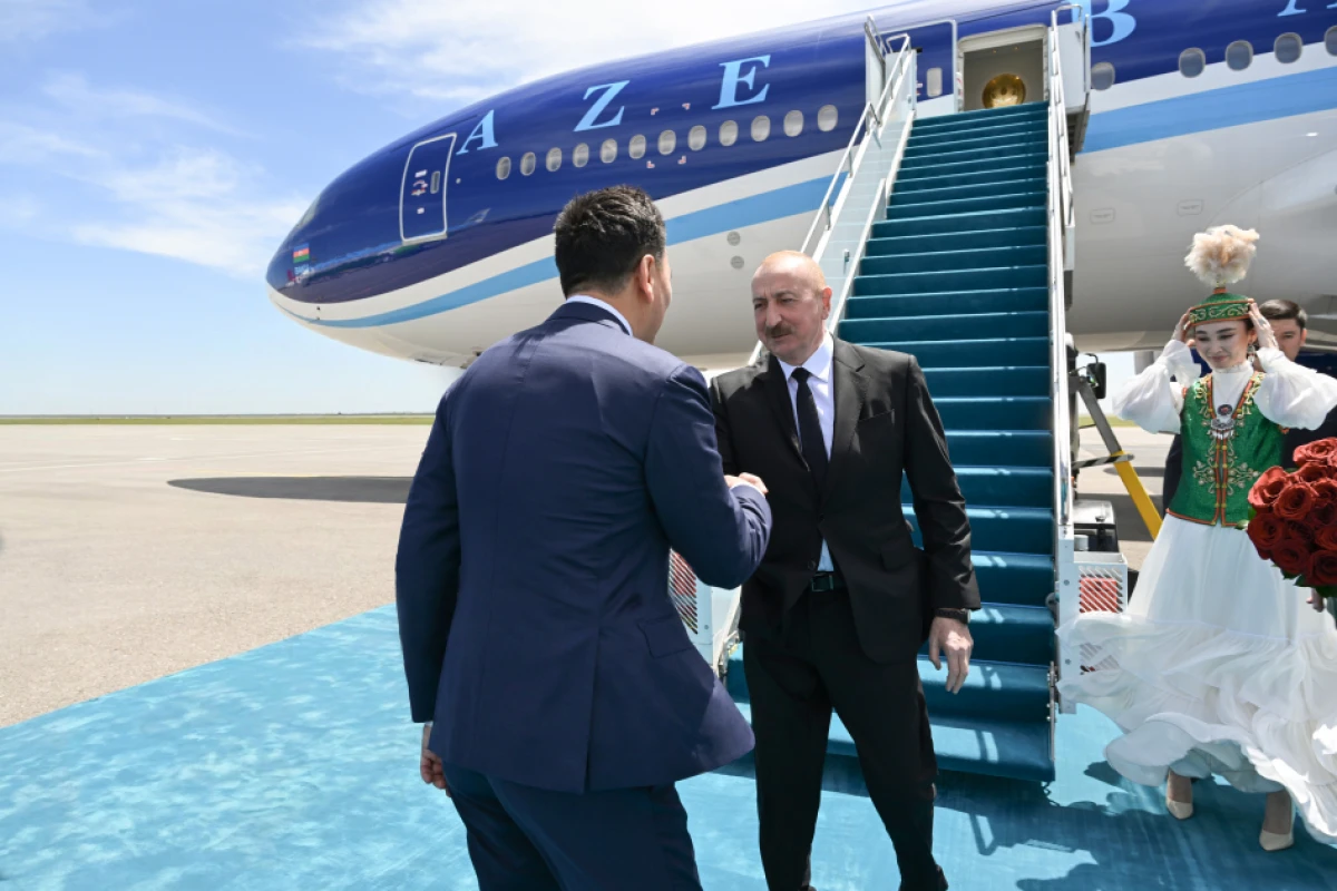 Prezident Qazaxıstana işgüzar səfərə getdi — 4
