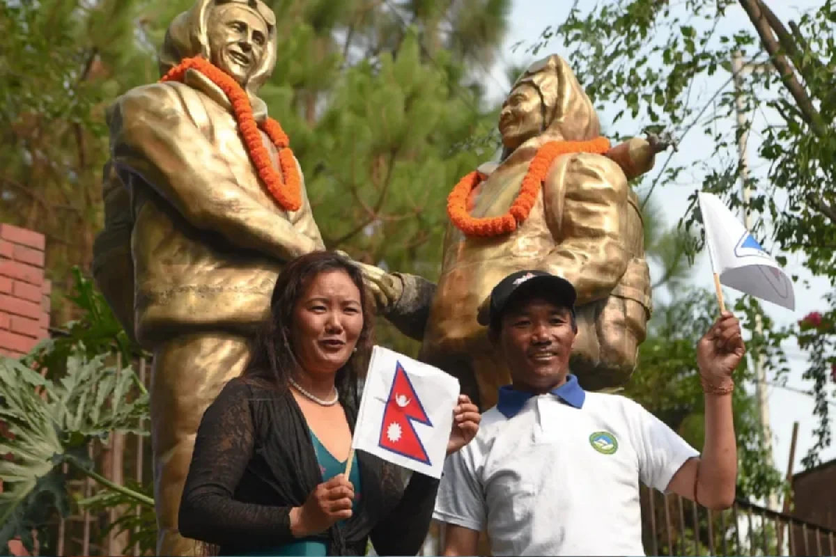 Everest zirvəsinə dırmanmaqda yeni dünya rekordu bəlli oldu