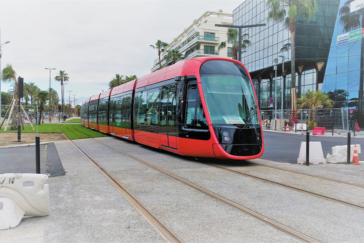 Tramvaylar geri qayıdır - Tıxaclar azalacaq?