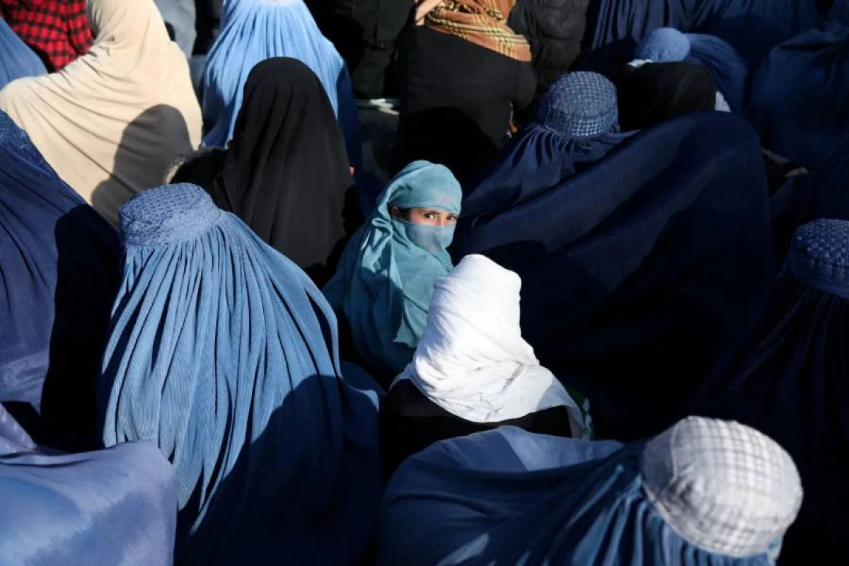 Əfqanıstanda qızlar üçün nikah yaşı doqquza endirildi