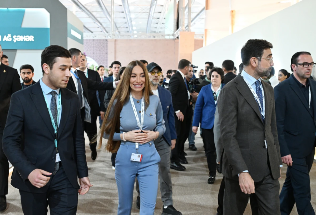 Leyla və Arzu Əliyevalar “Urban Expo” sərgisində - FOTOLAR — 1