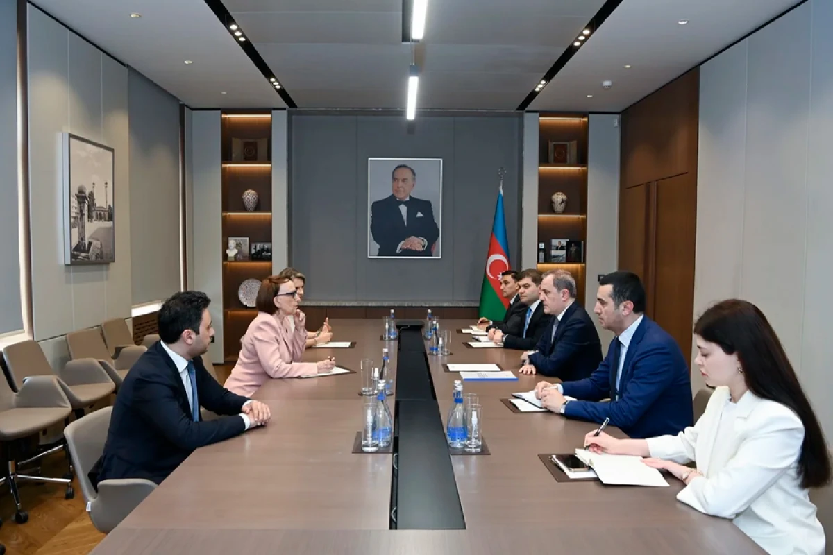 Ceyhun Bayramov UNCTAD-ın Baş katibi ilə görüşdü