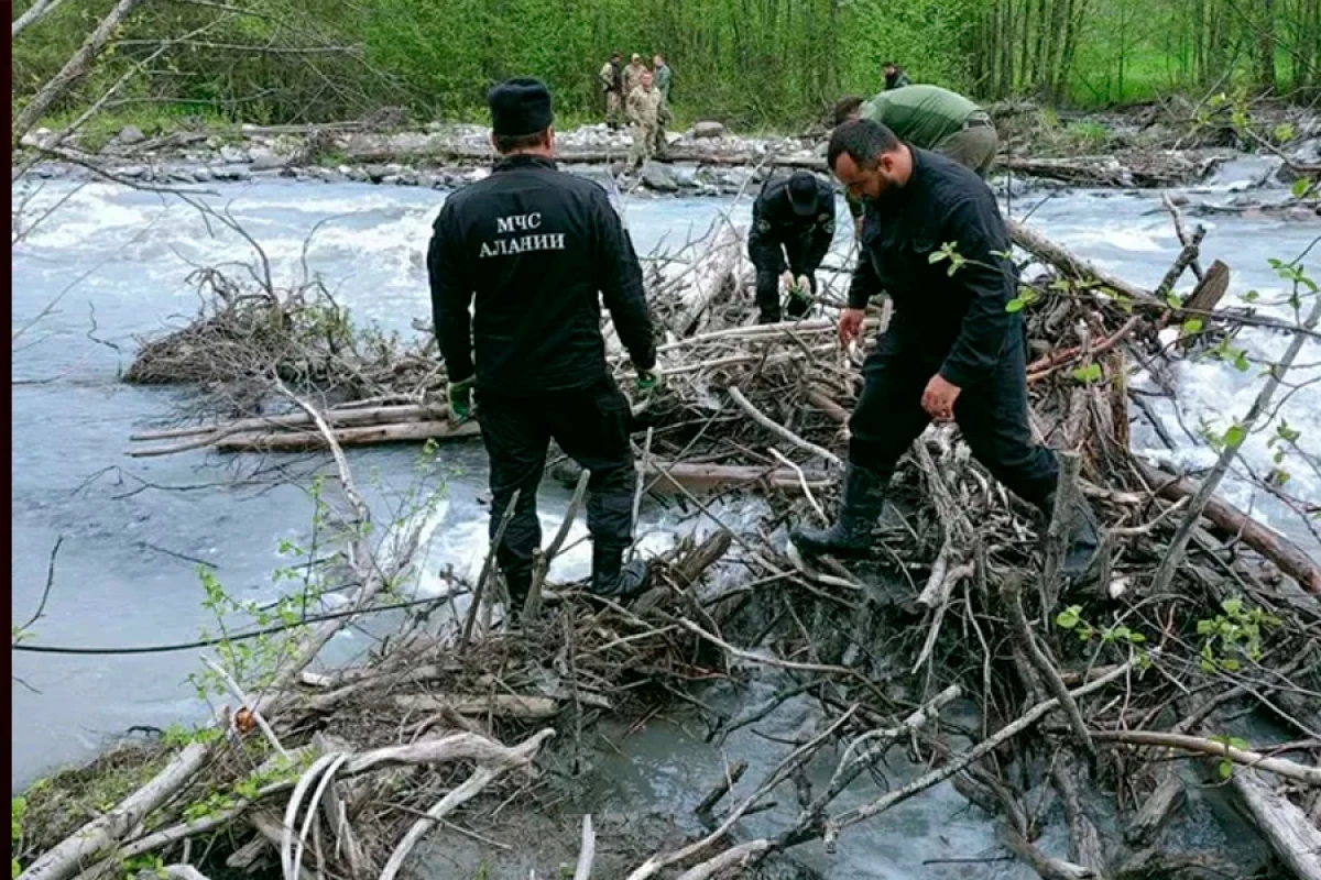 Osetiyada məşhur separatçı qadını sel Gürcüstana apardı