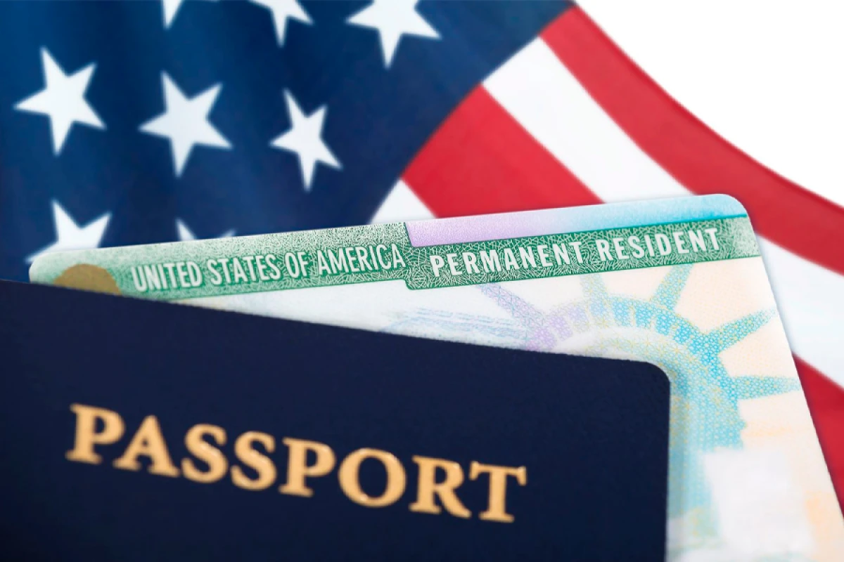Yarıməsrlik qayda ləğv olundu: Ağ Ev Green Card müraciətlərini dayandırır?