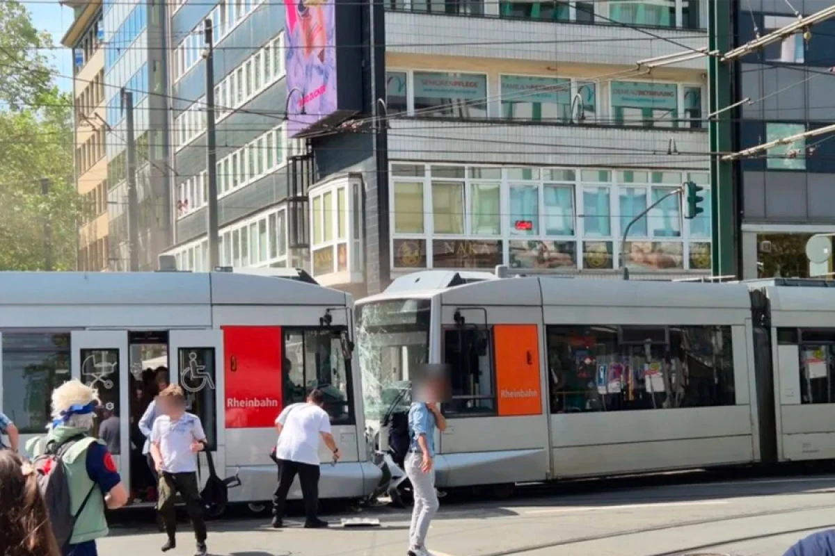 Almaniyada dəhşətli TRAMVAY QƏZASI: 27 nəfər....