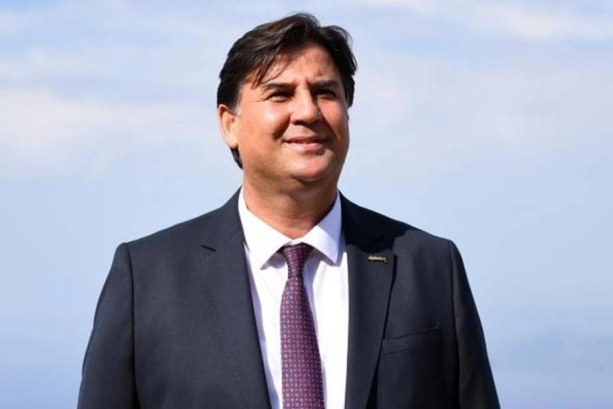 Bələdiyyə sədri GÜLLƏLƏNDİ