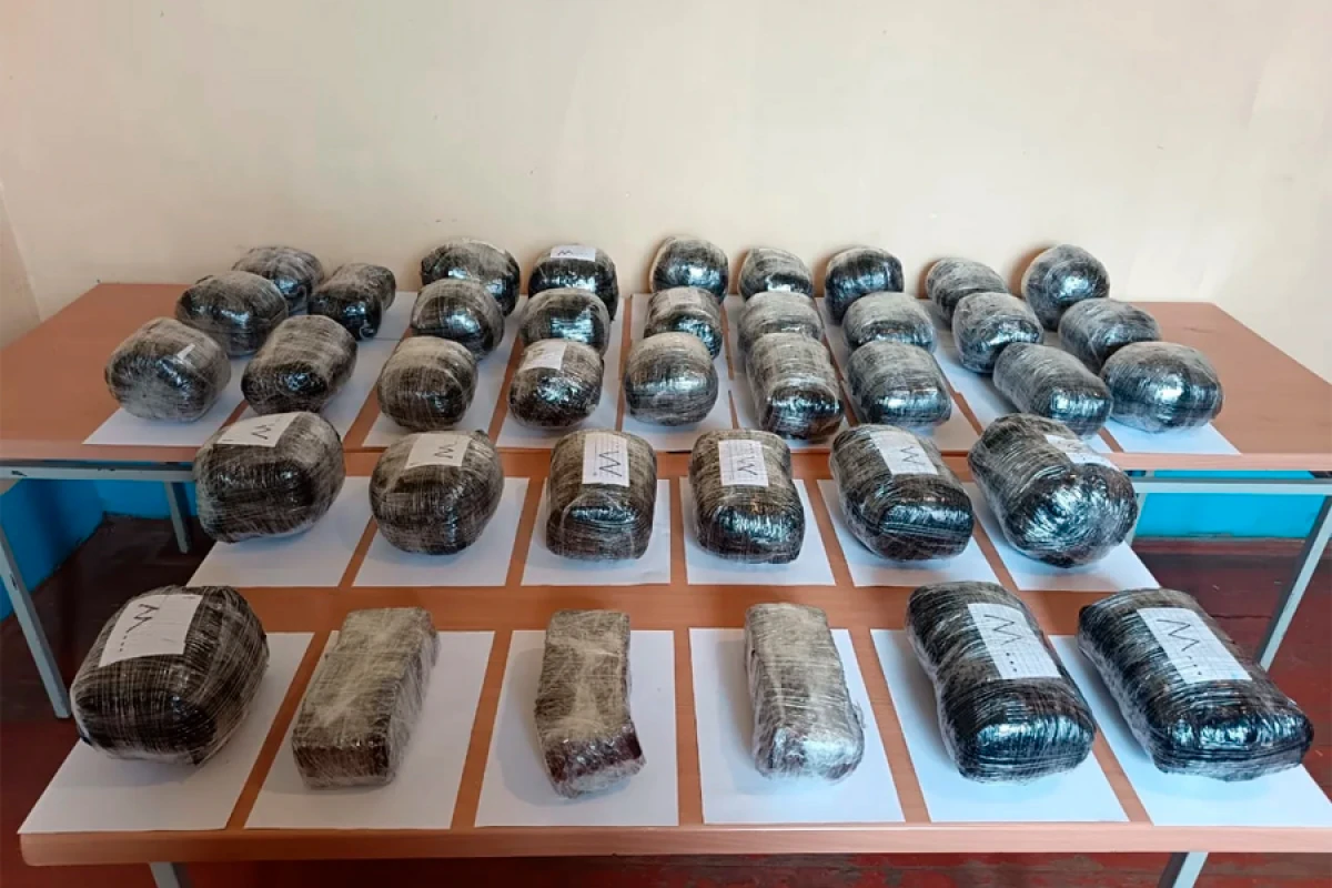 İrandan külli miqdarda narkotik keçirilməsinin qarşısı alındı